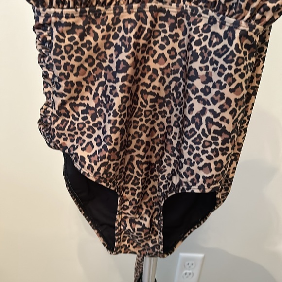 NWT Nicole Miller Swimsuit - Picture 2 of 8